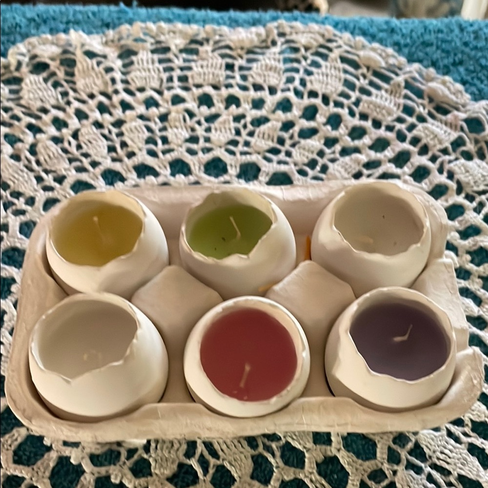 Colorful Eggshell Candles Set